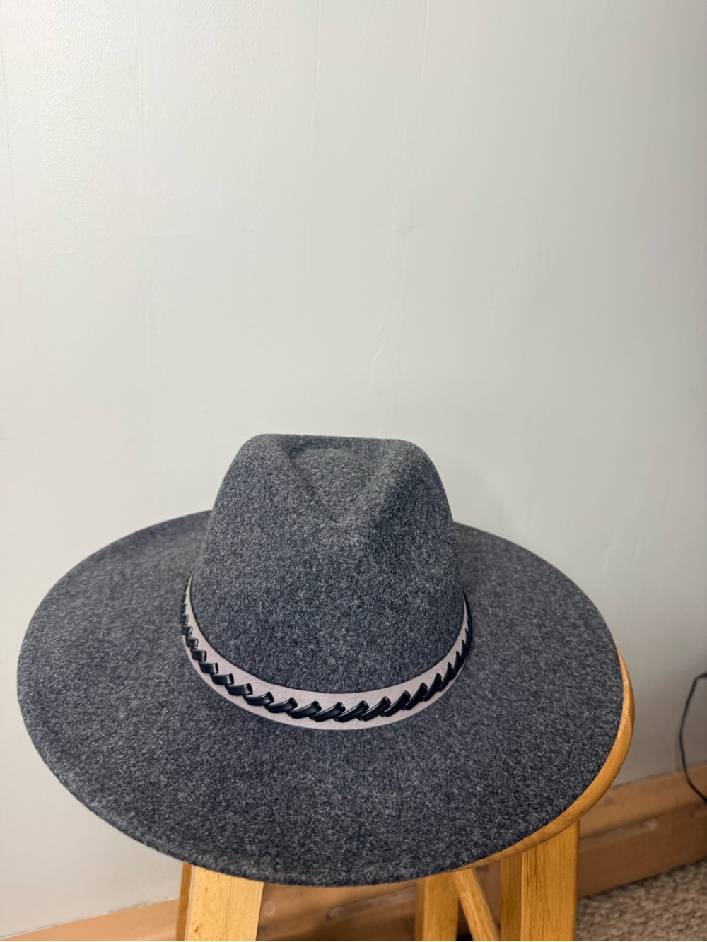 Time and Tru Dark Gray Wide-Brim Felt Fedora with Braided Band